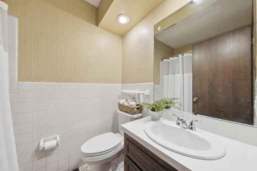4664 Hillsboro Avenue N, New Hope, MN 55428