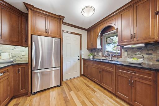 4664 Hillsboro Avenue N, New Hope, MN 55428