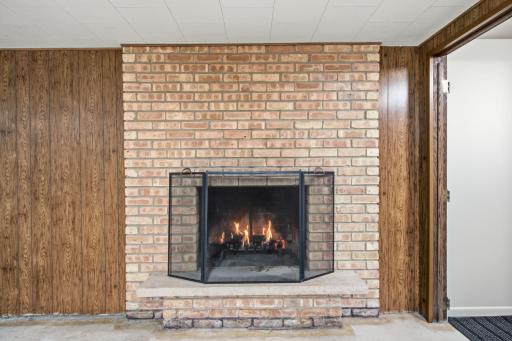 4664 Hillsboro Avenue N, New Hope, MN 55428