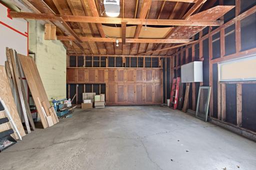 4664 Hillsboro Avenue N, New Hope, MN 55428