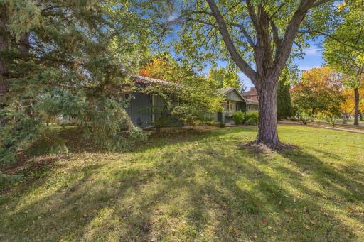 4664 Hillsboro Avenue N, New Hope, MN 55428