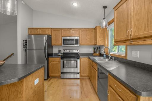 5309 34th Place N, Crystal, MN 55422