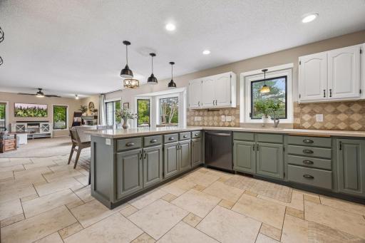 8860 Everest Lane N, Maple Grove, MN 55311