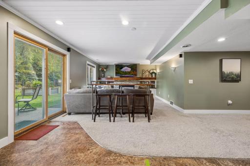 8860 Everest Lane N, Maple Grove, MN 55311