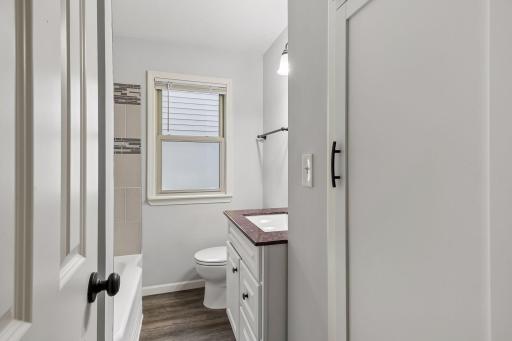 6001 Thomas Avenue S, Minneapolis, MN 55410