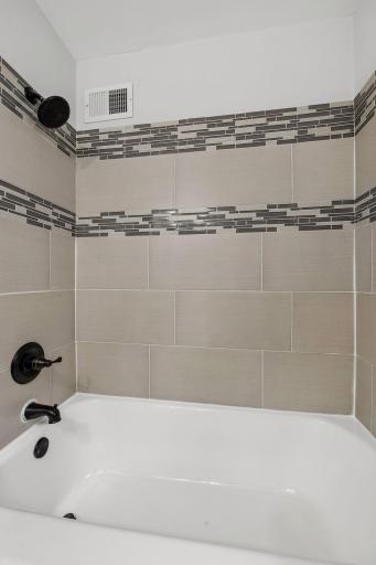 6001 Thomas Avenue S, Minneapolis, MN 55410