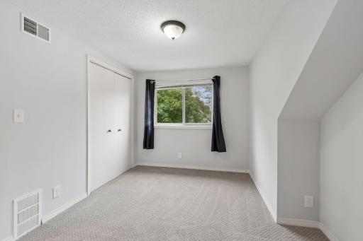 6001 Thomas Avenue S, Minneapolis, MN 55410