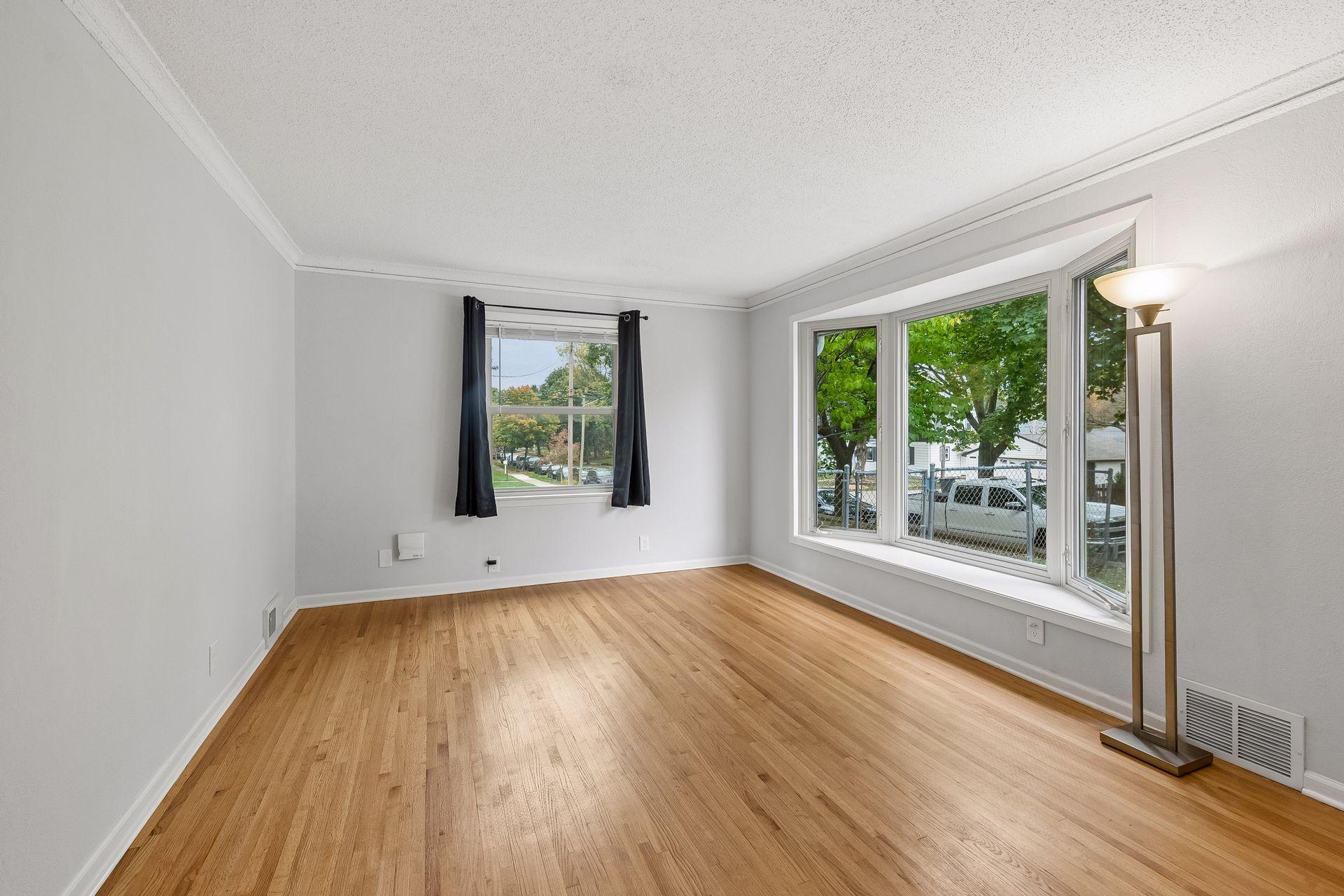 Lots of Natural Light From Large Windows