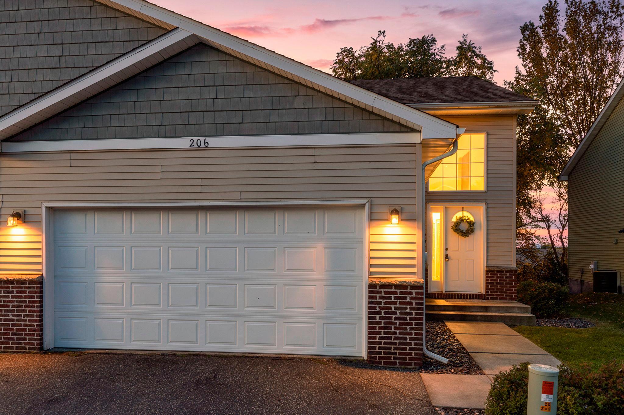 4 bed, 2 bath, 2 car, full finished walkout basement!