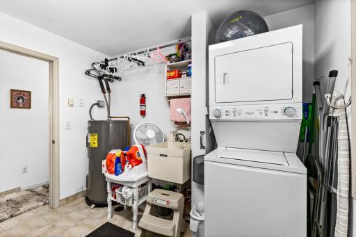 1424 E Skyline Parkway, Duluth, MN 55805