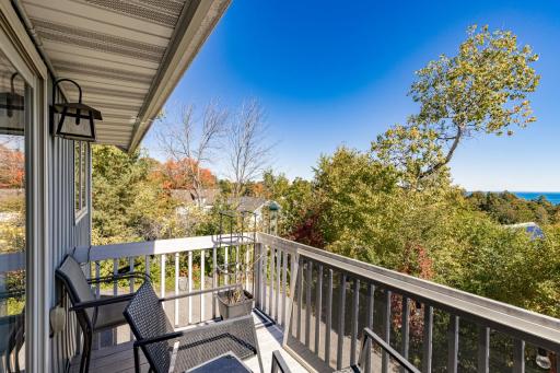 1424 E Skyline Parkway, Duluth, MN 55805