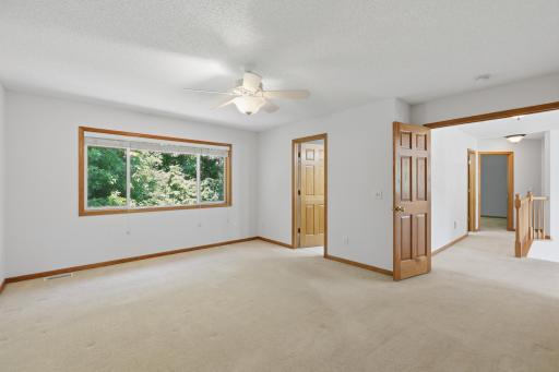 9142 Woodland Drive, Saint Bonifacius, MN 55375