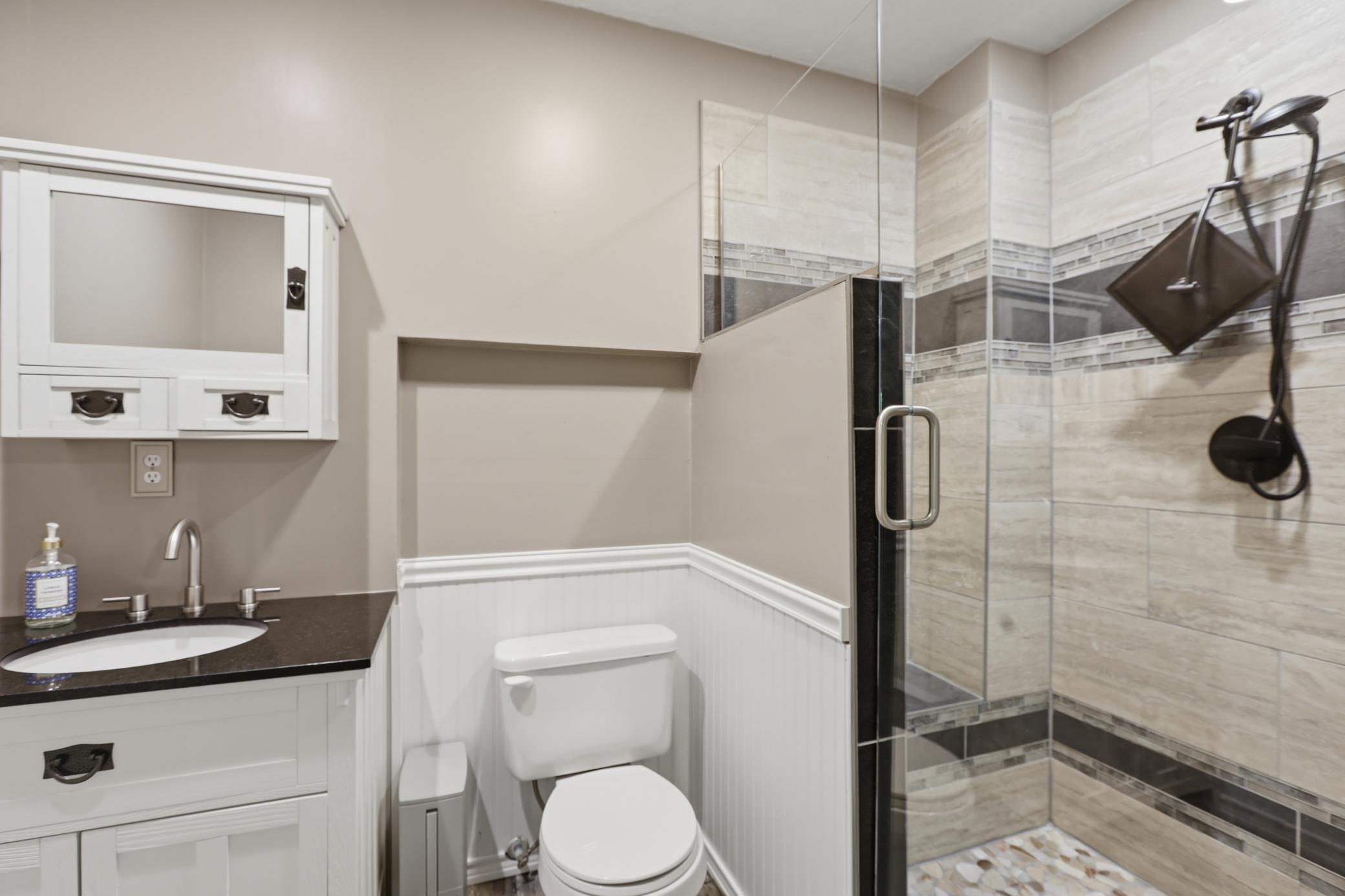 Lower Level 3/4 Bath