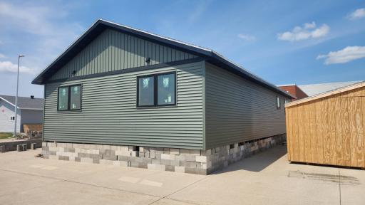 7150 25th Street S, Fargo, ND 58104