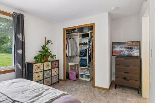 670 Goodwin Avenue N, Oakdale, MN 55128