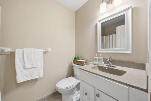 23-web-or-mls-974_Yuma_Ln_N_Plymouth_MN_55447_0282.jpg