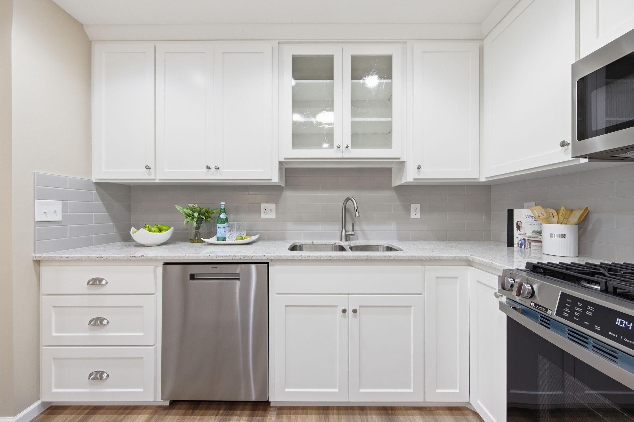 15-web-or-mls-974_Yuma_Ln_N_Plymouth_MN_55447_0262.jpg