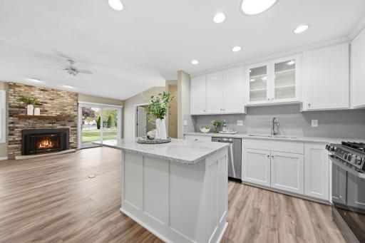 12-web-or-mls-974_Yuma_Ln_N_Plymouth_MN_55447_0267.jpg