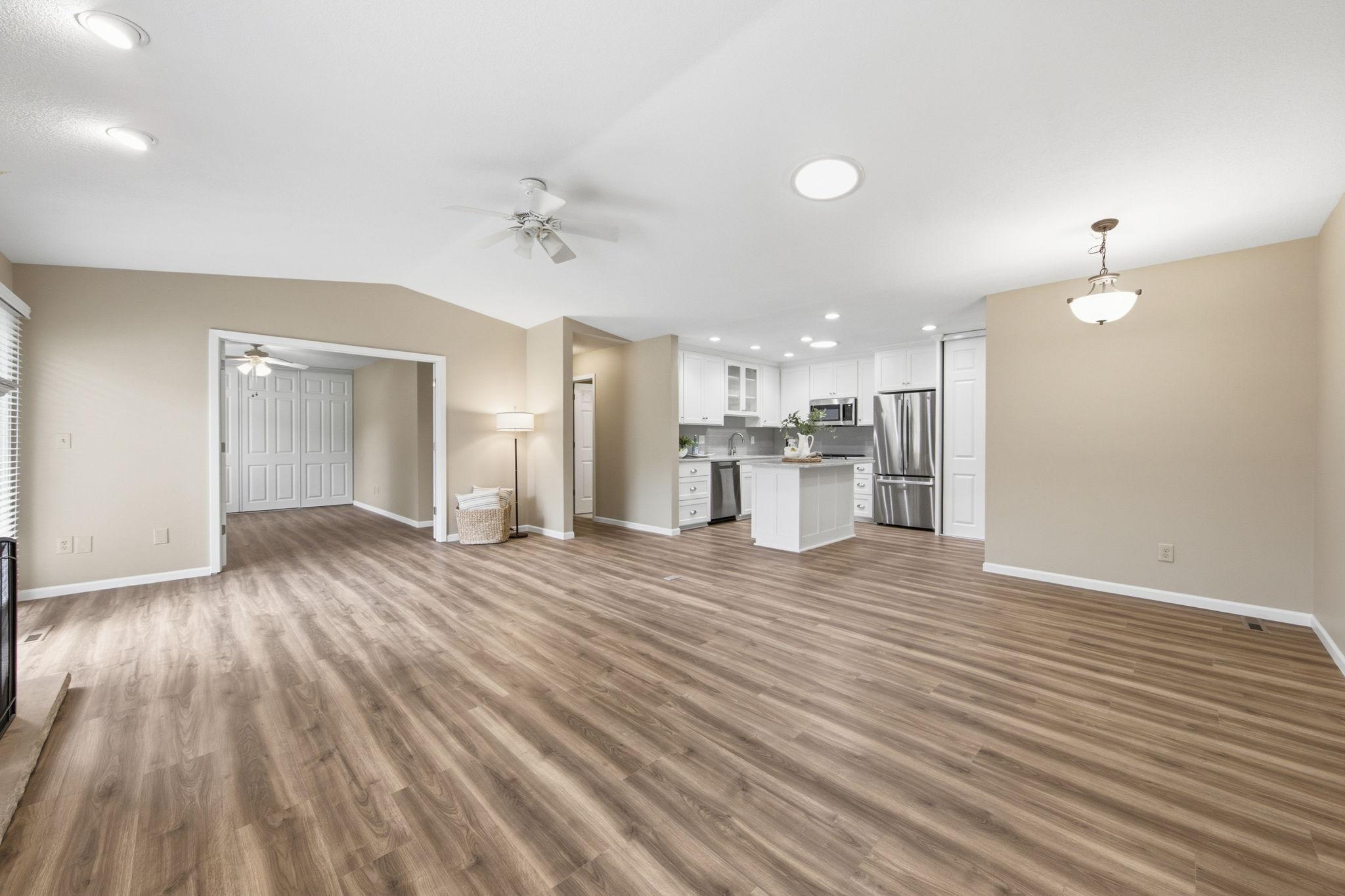 10-web-or-mls-974_Yuma_Ln_N_Plymouth_MN_55447_0227.jpg