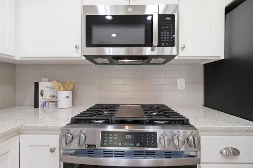 16-web-or-mls-974_Yuma_Ln_N_Plymouth_MN_55447_0312.jpg
