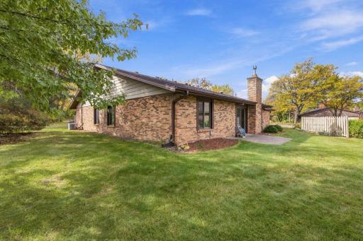 29-web-or-mls-974_Yuma_Ln_N_Plymouth_MN_55447_0332.jpg