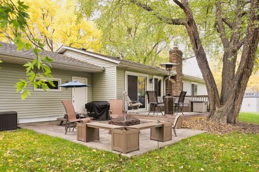 1701 James Place, Burnsville, MN 55337