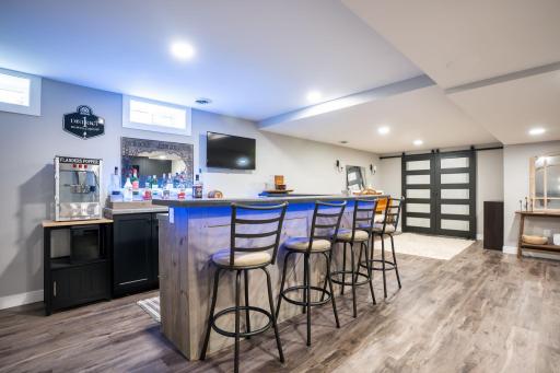 1701 James Place, Burnsville, MN 55337