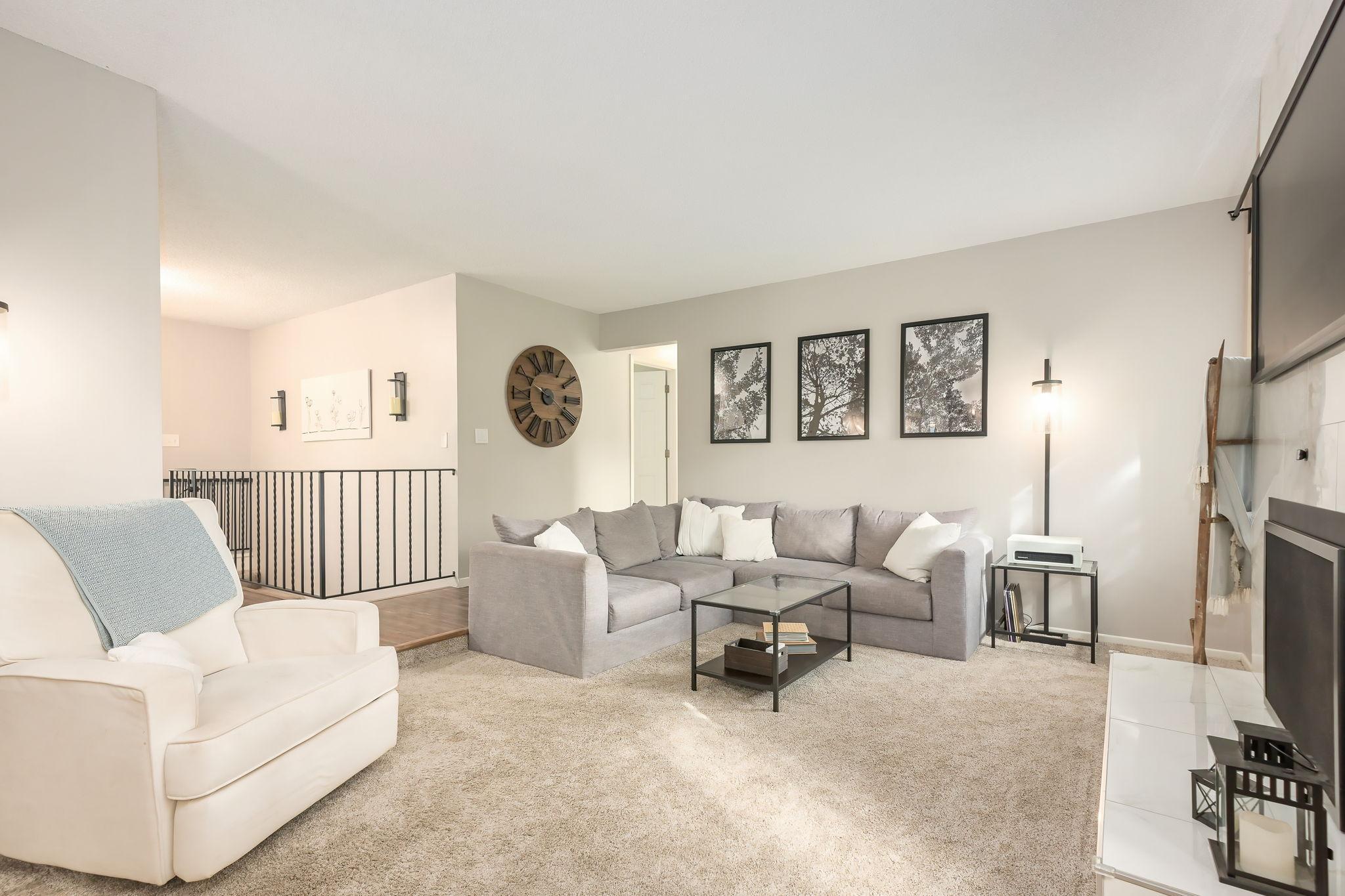48-web-or-mls-1701 James Int-107.jpeg