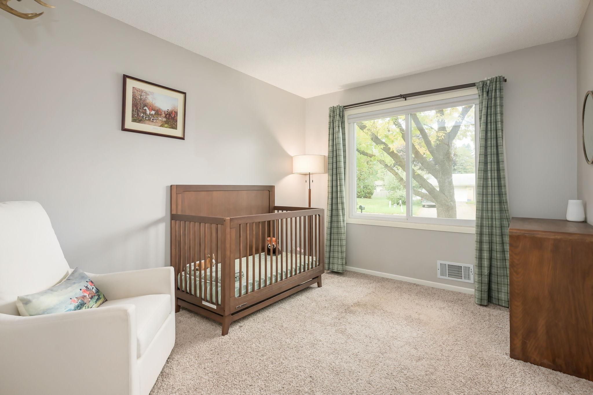 60-web-or-mls-1701 James Int-119.jpeg