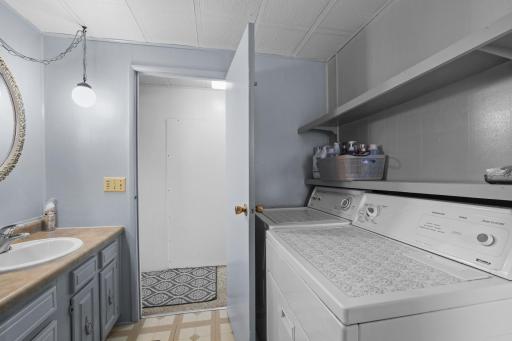 2701 NW Highway 5, Mohall, ND 58761