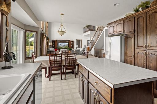 5010 Meadow Creek Drive S, Fargo, ND 58104