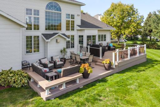5010 Meadow Creek Drive S, Fargo, ND 58104