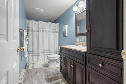 5010 Meadow Creek Drive S, Fargo, ND 58104