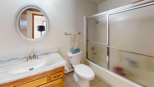 808 Lake Chapeau Drive, 201, Albert Lea, MN 56007