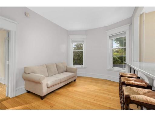 579 Summit Avenue, 105, Saint Paul, MN 55102