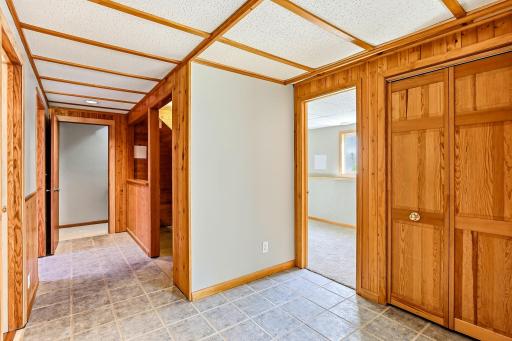 494 Appleblossom Lane, Shakopee, MN 55379