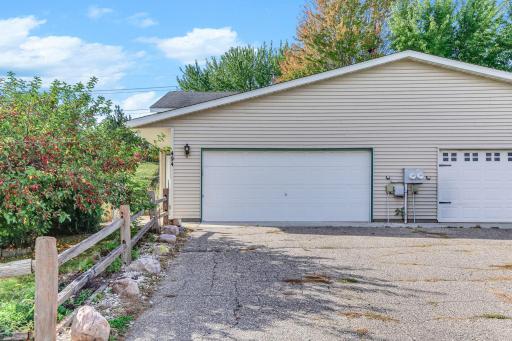 494 Appleblossom Lane, Shakopee, MN 55379