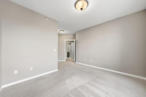 1070 Grandview Court NE, 110, Columbia Heights, MN 55421