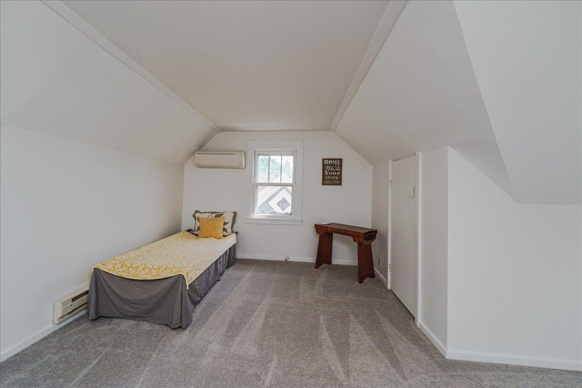 Fresh paint and brand-new carpeting give the third-floor retreat a clean, refreshed feel.