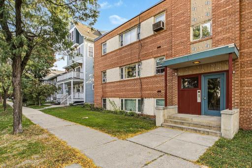 2747 Dupont Avenue S, 101, Minneapolis, MN 55408