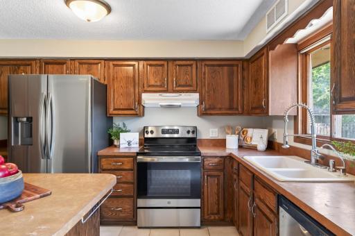 7148 Morgan Avenue N, Brooklyn Center, MN 55430