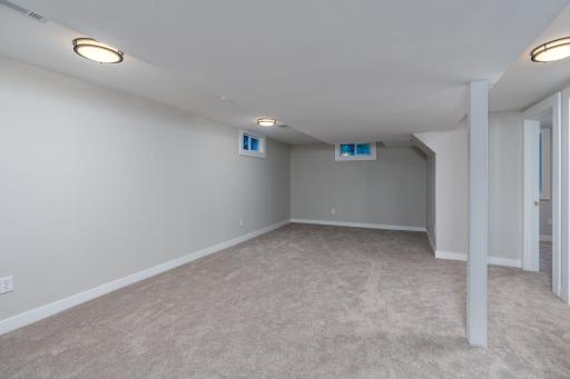 933 Thompson Ravine Road, Mankato, MN 56001