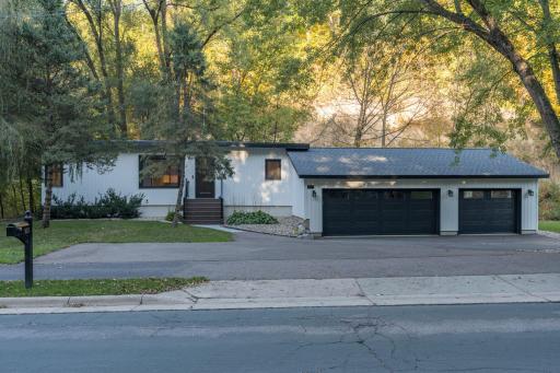 933 Thompson Ravine Road, Mankato, MN 56001