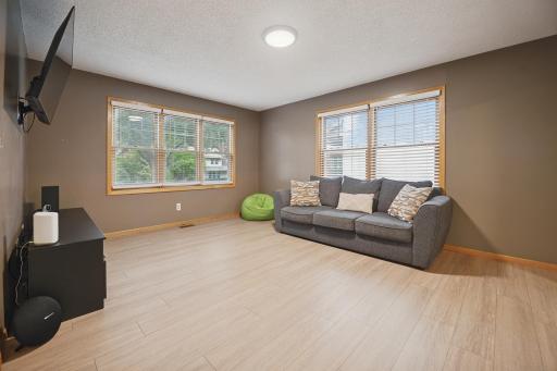 16_1115_Newton_Ave_N-Living_room-7640.jpeg