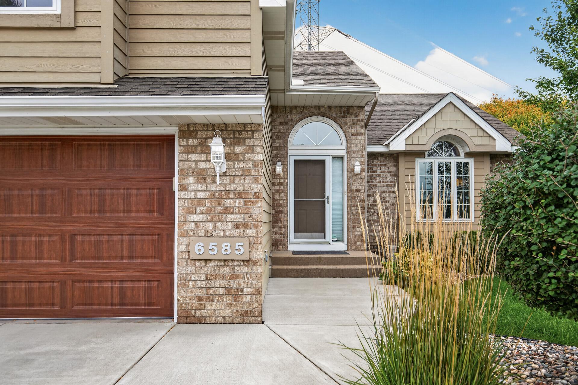 6585 Promontory Drive