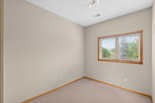 6585 Promontory Drive, Eden Prairie, MN 55346