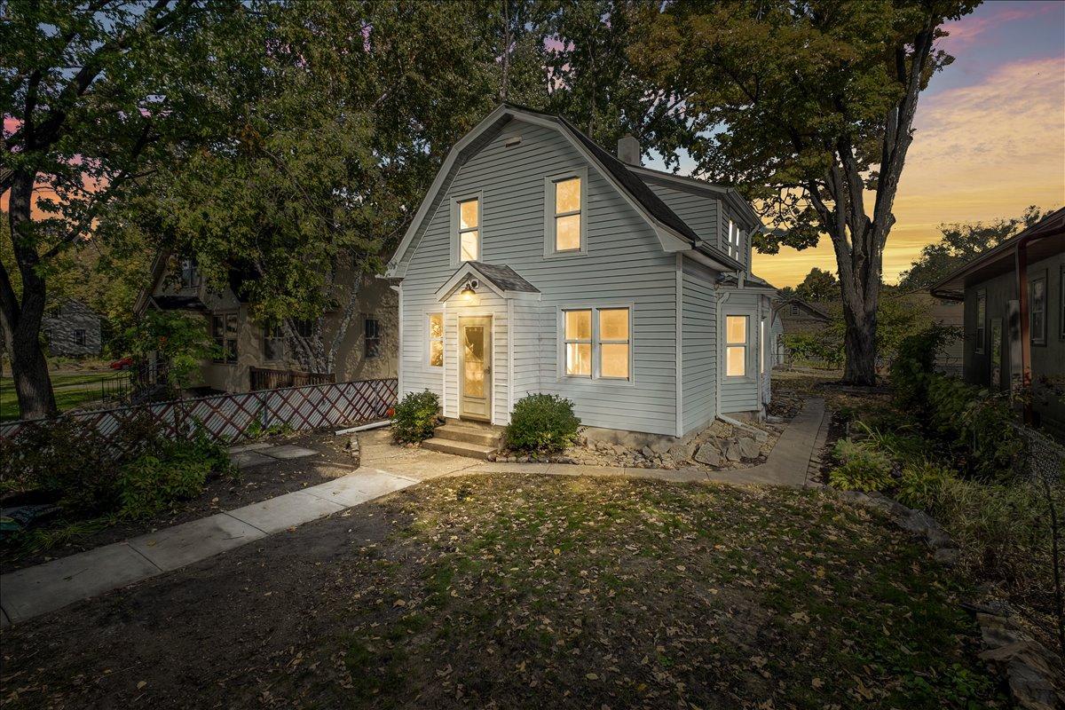 Property photo for 2909 41st Avenue S, Minneapolis, MN 55406