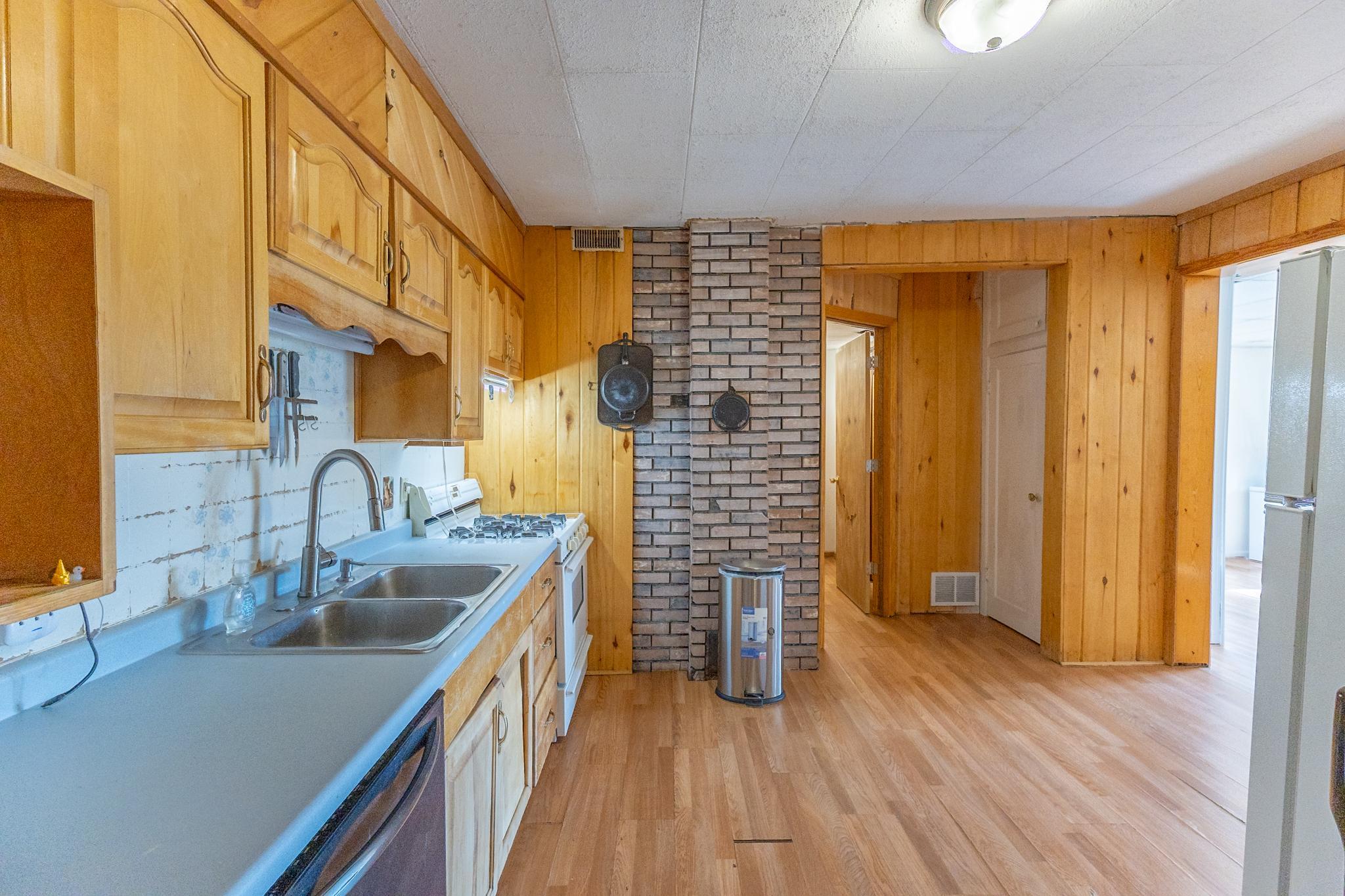 1311 3rd St-20.jpg