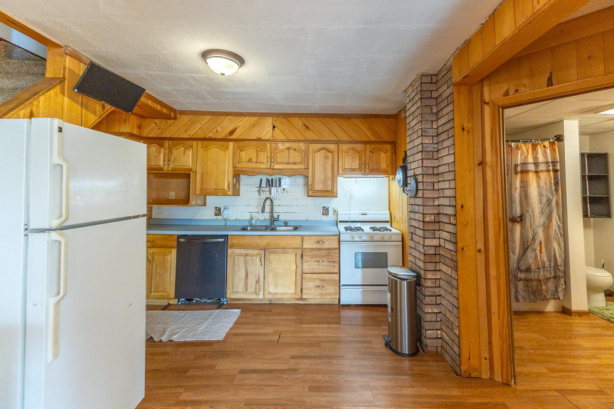 1311 3rd St-14.jpg