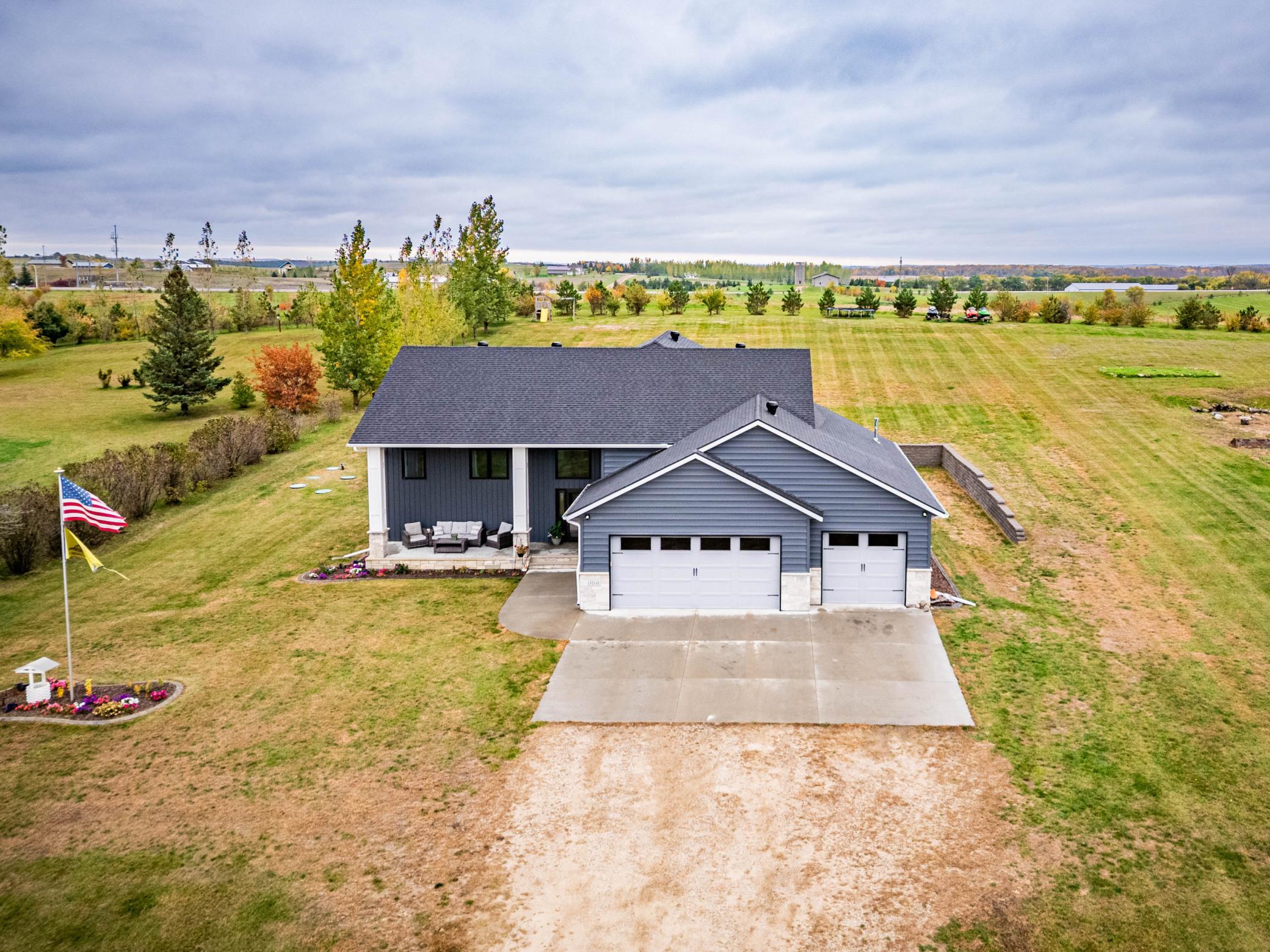 17115 Lakeview Lane, Audubon, MN 56511